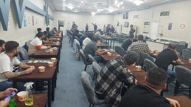 İzmir'de kumar oynadığı tespit edilen 25 kişiye 45 bin 475 lira ceza