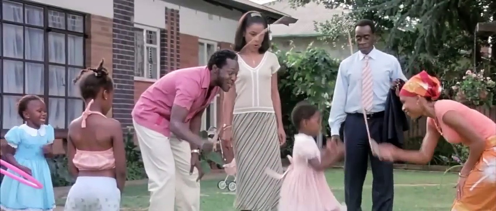 Hôtel Rwanda Bande-annonce (RU)