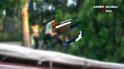 Yumruk ve tekmeler havada uçuştu! Birbirlerine öldüresiye böyle saldırdılar