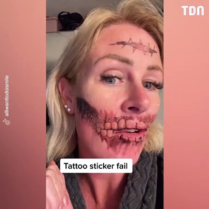 Oups, pour Halloween, elle se fait un tatouage éphémère mais il ne part pas