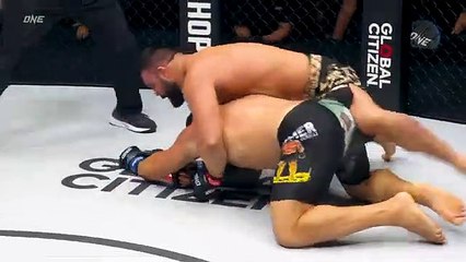 MONSTER HEAVYWEIGHT KNOCKOUT Amir Aliakb vs Mauro Cerilli