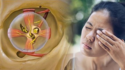 आंख क्यों फड़कती है, आंख फड़कने का ये कारण जानकर उड़ेंगे होश | Boldsky *Health