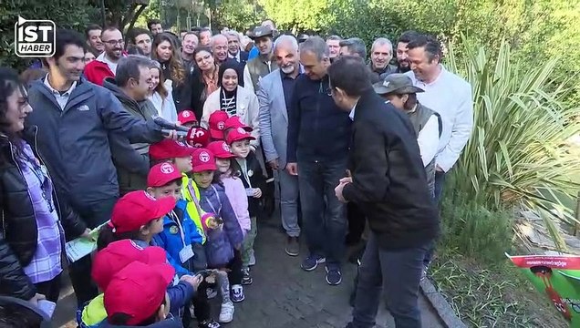 Kreş öğrencisinden İmamoğlu’na: Bizim okula da gelsene bir ara