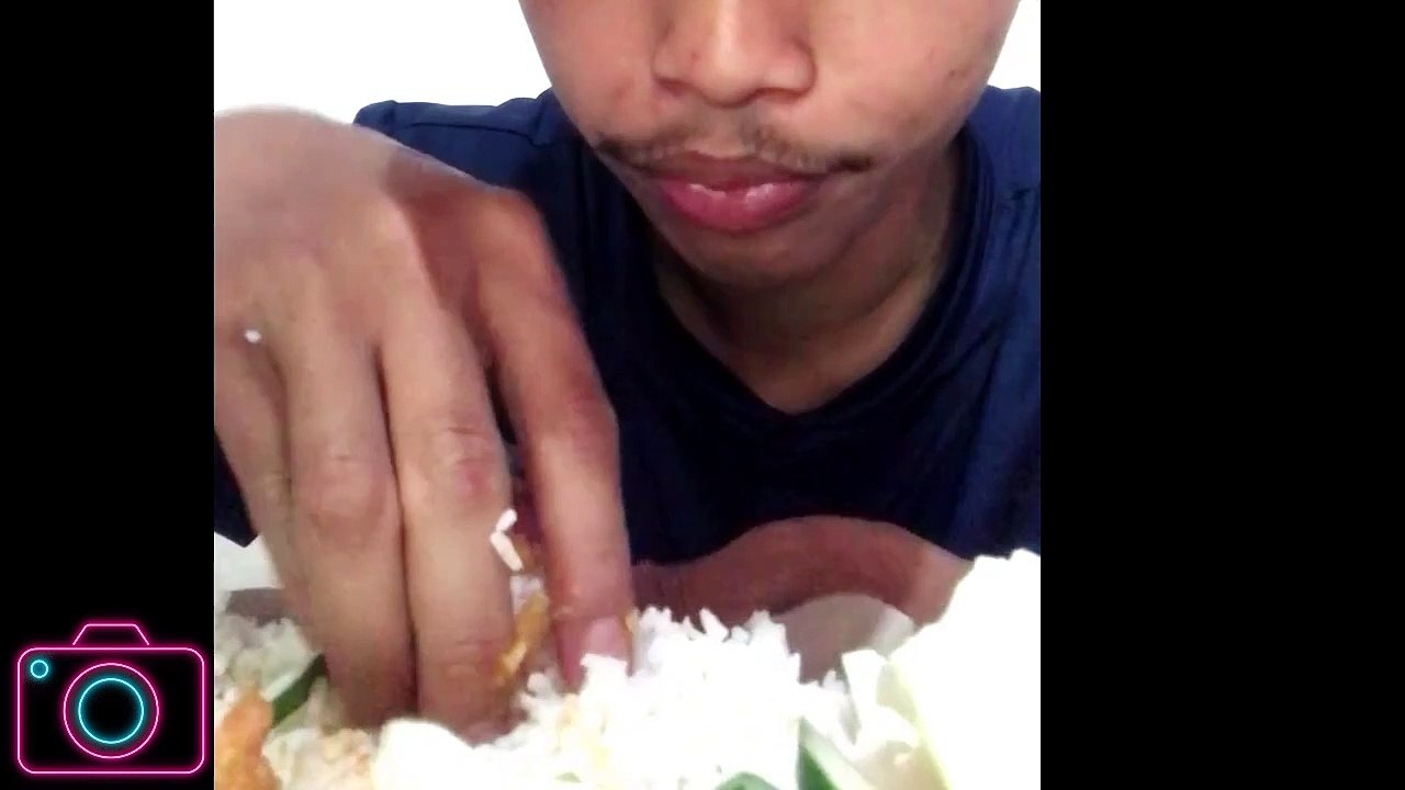 Mukbang pedas