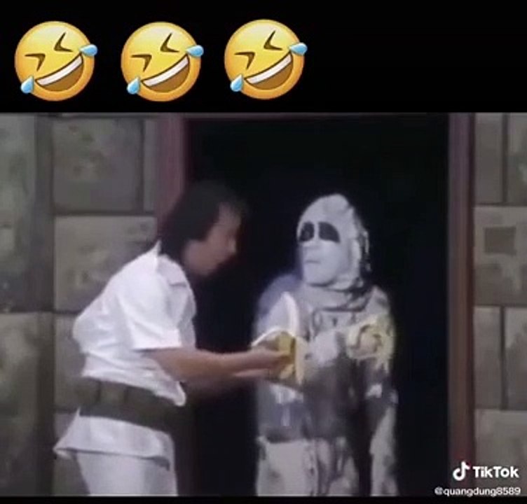 Hold laughter 5 minutes