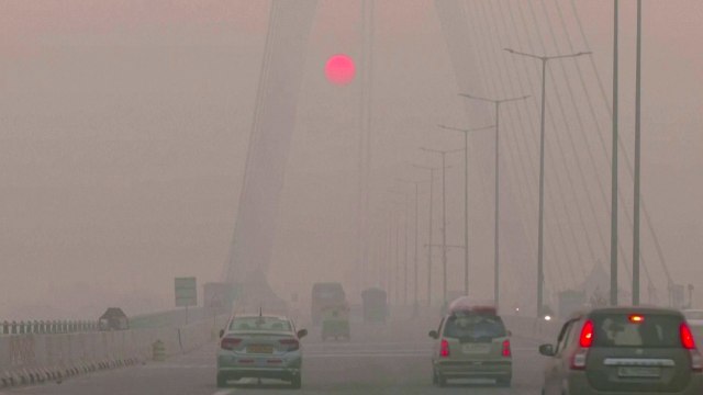 India Bans Diesel Trucks From Entering New Delhi - TaiwanPlus News