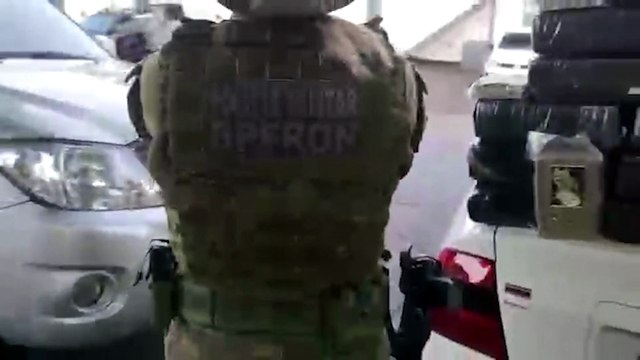 BPFron apreende carro carregado com drogas em Umuarama