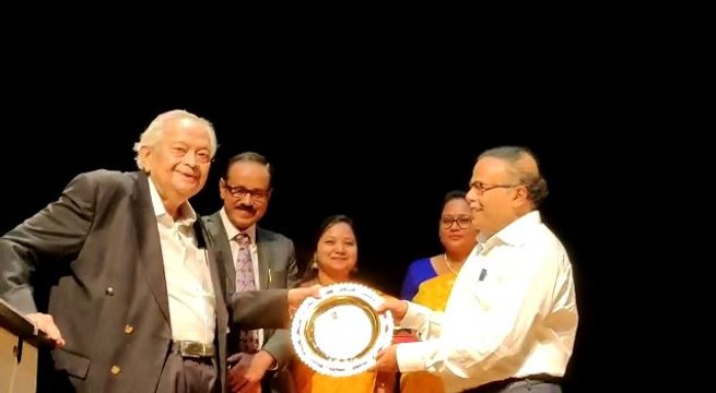 দেশ এবং রাজ্যের শিক্ষা ব্যবস্থা নিয়ে আক্ষেপ বিশিষ্ট বিজ্ঞানী বিকাশ সিনহার |OneIndia Bengali