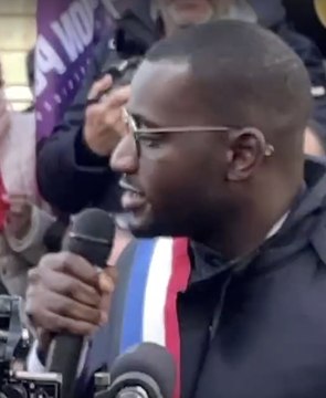 « Propos d’un autre âge » : manifestation devant l’Assemblée en soutien à Carlos Martens Bilongo