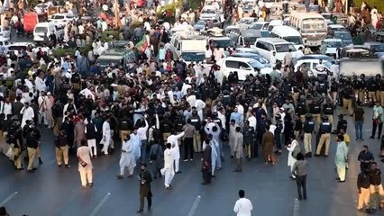 Pakistan'da İmran Han'ın partisi, ülke genelinde protesto kararı aldı (3)