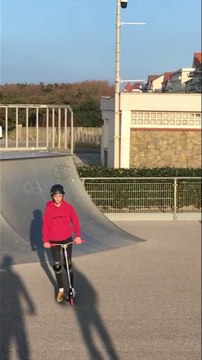 Sidonie Ternaux | 3rd Place Junior Girls Scooter | E-FISE Junior by Hot Wheels