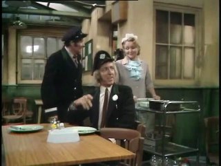 On The Buses - S06 - E05 - Union Trouble