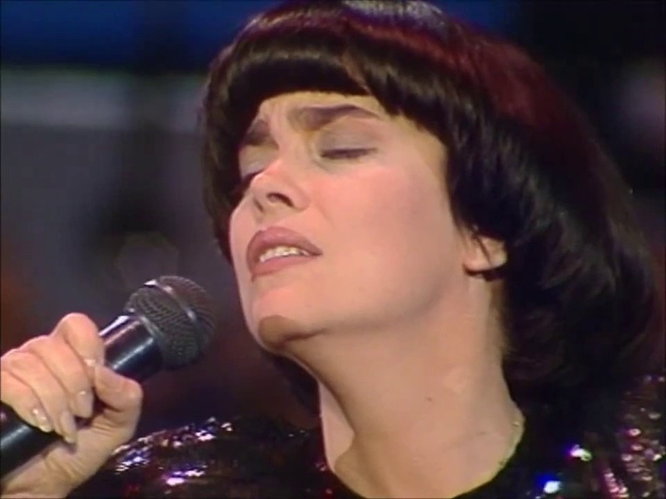 Mireille Mathieu -La Demoiselle d'Orléans-Magyar felirat-Hungarian subtitles-East Berlin, 1987.08.21