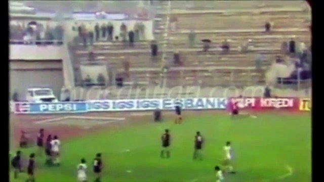 Beşiktaş 2-0 Zonguldakspor 04.11.1984 - 1984-1985 Turkish 1st League Matchday 10