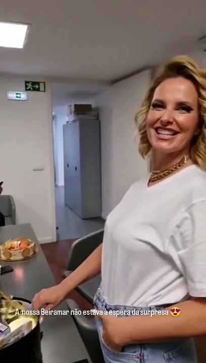 Cristina Ferreira  surpreendem funcionária da TVI