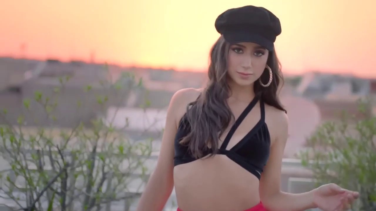Maluma, Nicky Jam - No Puedo Olvidarte (Music Video)