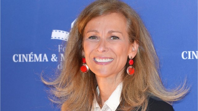 GALA VIDEO - Manuel Valls : que devient son ex-femme Anne Gravoin ?