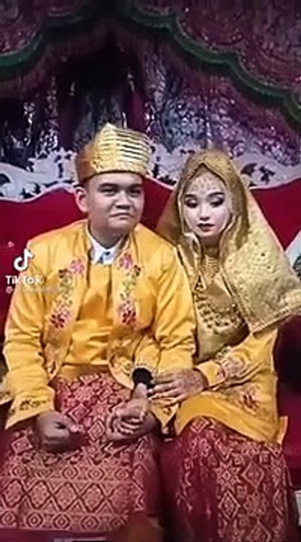 ⁣TIKTOK CHALLENGE TAHAN GOYANG - TIKTOK VIRAL