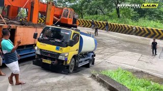 Nyaris Ganti Kepala Lagi, Diluar Dugaan Truk Eropa Menyerah Terpaksa Ditarik di Sitinjau Lauik