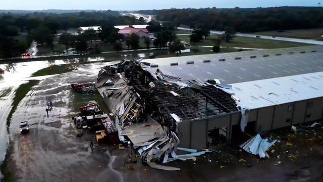 Twisters tear across Texas