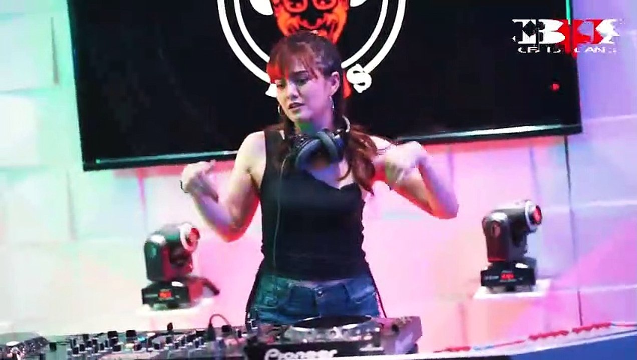 DJ SIKOK BAGI DUO BASS BETON X SADARKAH KASIH SCS ENTERTAINMENT VIRAL FYP TIKTOK 2022(HD)