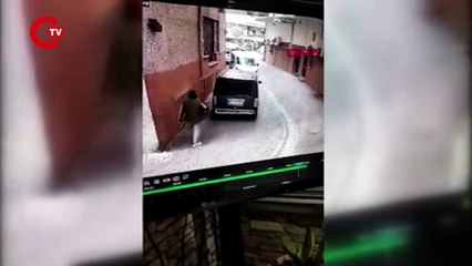 Güpegündüz otomobil hırsızlığı: Anbean kaydedildi