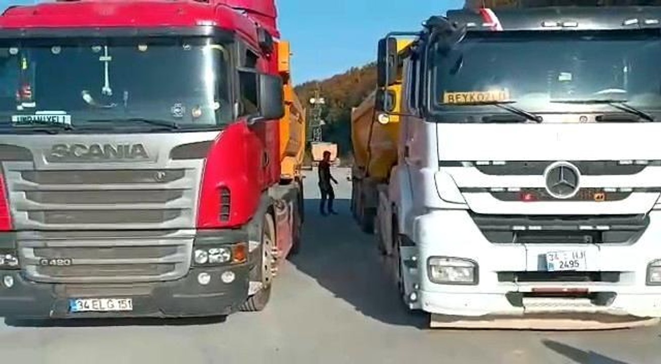 Çekmeköy'de yarışırcasına ilerleyen hafriyat kamyonlarının sürücülerine ve sahiplerine 8 bin 456 TL ceza