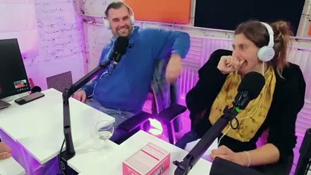 Effeuillage de Laura : l'expression Pierre qui roule n'amasse pas mousse - C le paquet S01E06 Partie 3