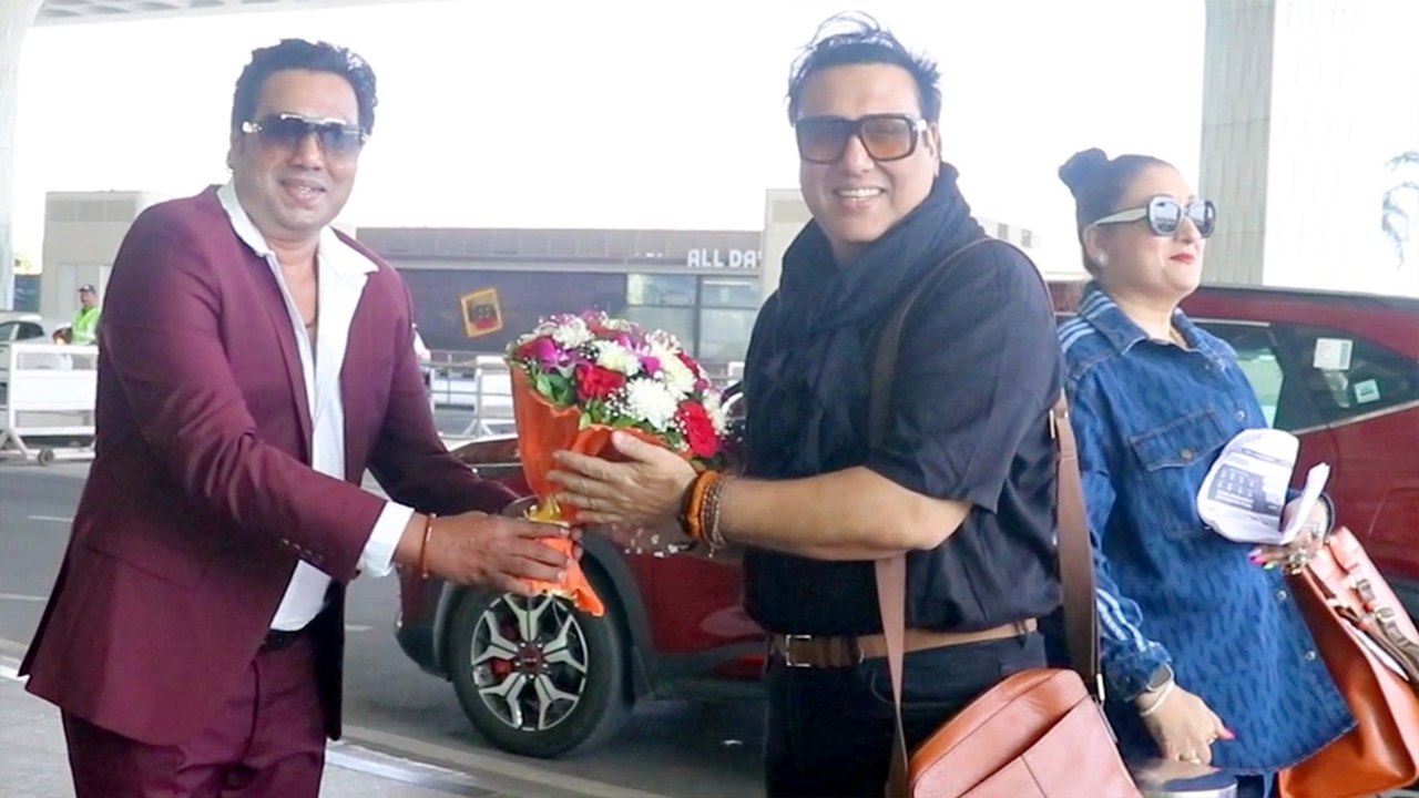 एयरपोर्ट पर गोविंदा के हमशक्ल ने उनका अनोखे अंदाज में लिया आशीर्वाद