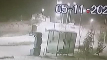 Kontrolden çıkan otomobil takla attı... O anlar kamerada
