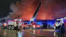 Rusya'da 13 kişiye mezar olan gece kulübü yangının çıkış nedeniyle ilgili 2 ihtimal üzerinde duruluyor