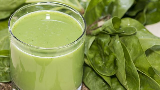 Bathua Ka Juice Pine Ke Fayde | बथुआ का जूस पीने के फायदे | Boldsky *Health