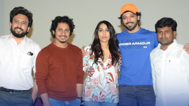 Bomma Blockbuster సక్సెస్... Rashmi Gautam స్టార్ హీరోయిన్ రేంజ్ *Tollywood | Telugu FilmiBeat