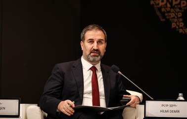 AK Parti'li Şen, 21. Yüzyılda Siyaset ve Yeni Açılımlar Forumu'nda konuştu