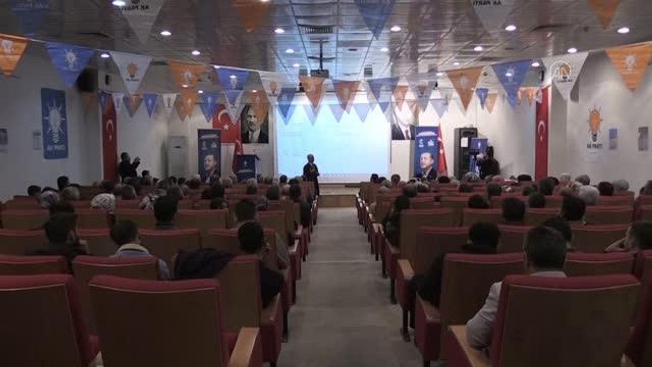AK Parti Muş İl Teşkilatına "Türkiye Yüzyılı" temalı eğitim verildi