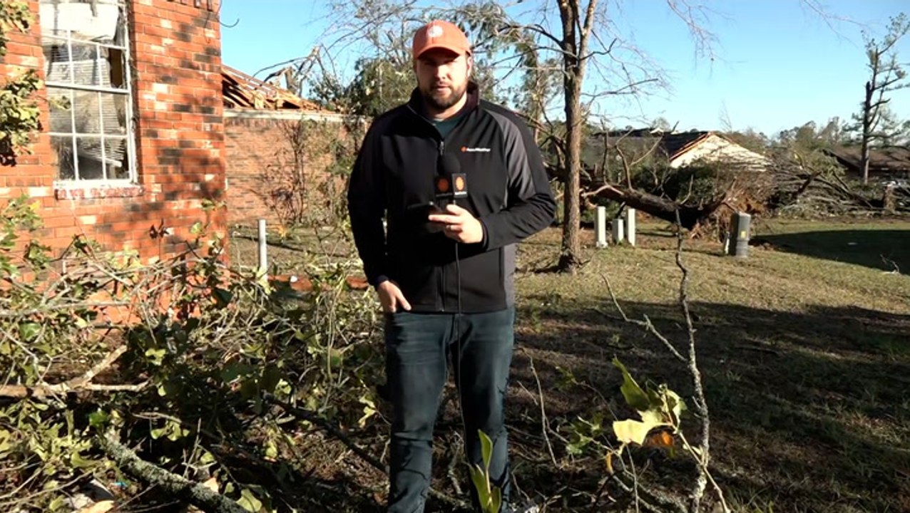 Severe weather outbreak hits Southern US