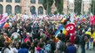 Roma invasa dai pacifisti. Decine di migliaia contro la guerra in Ucraina