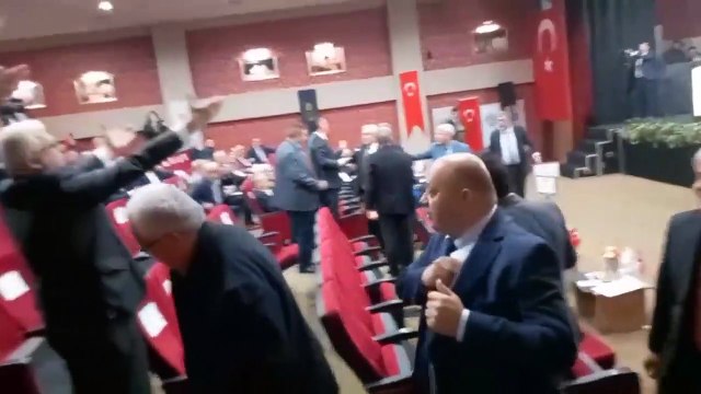 AKP'li meclis üyesinden tepki çeken '10 Kasım' konuşması! CHP ve İYİ Parti salonu terk etti