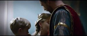 Le Roi Arthur : La Légende d'Excalibur Bande-annonce (IT)