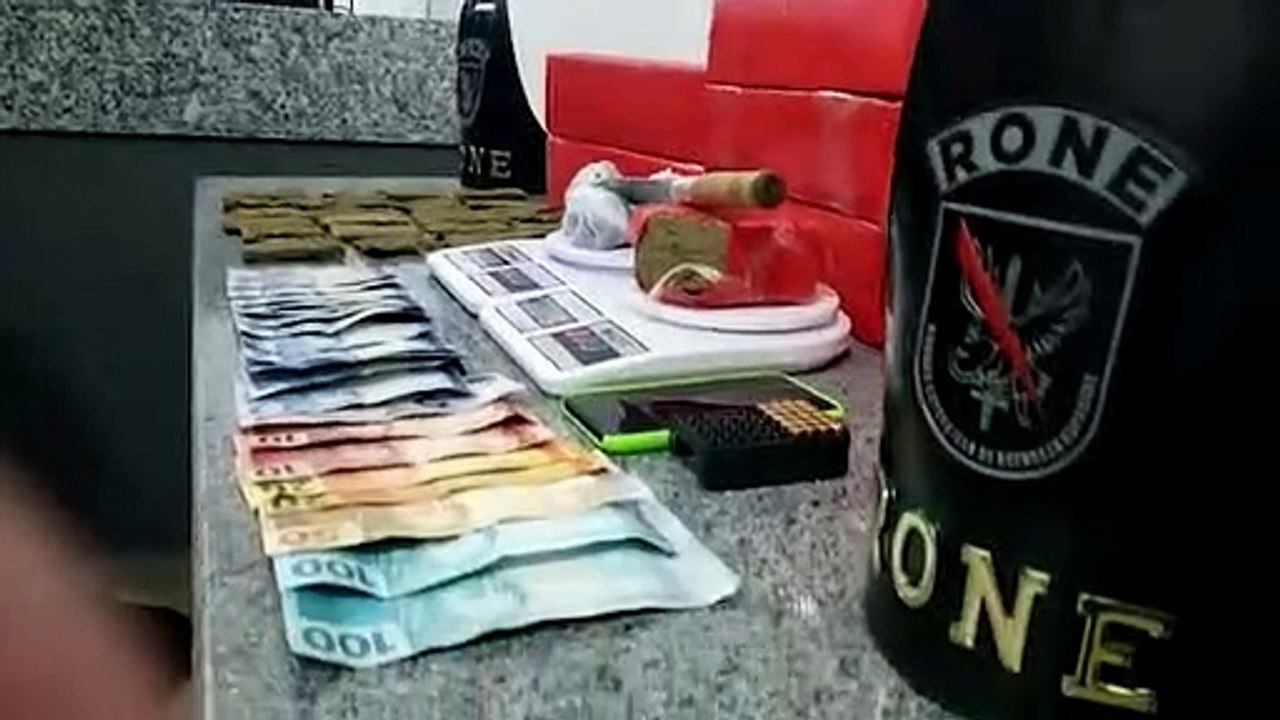 Rone apreende adolescente com 5 kg de maconha e espingarda em Santa Lúcia