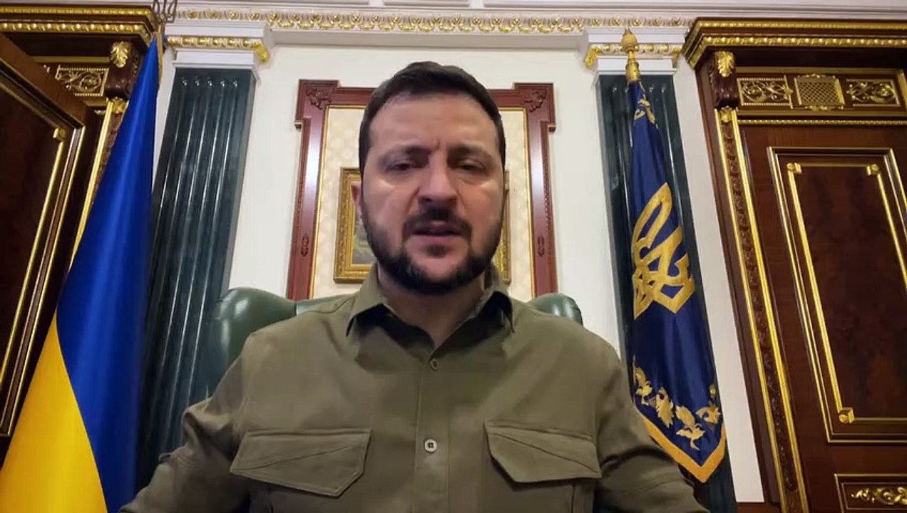 Modefarbe Khaki: Ukrainer kleiden sich für den Krieg