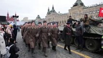 Moscou : 81e anniversaire du défilé de 1941, reconstitution historique sur la place Rouge