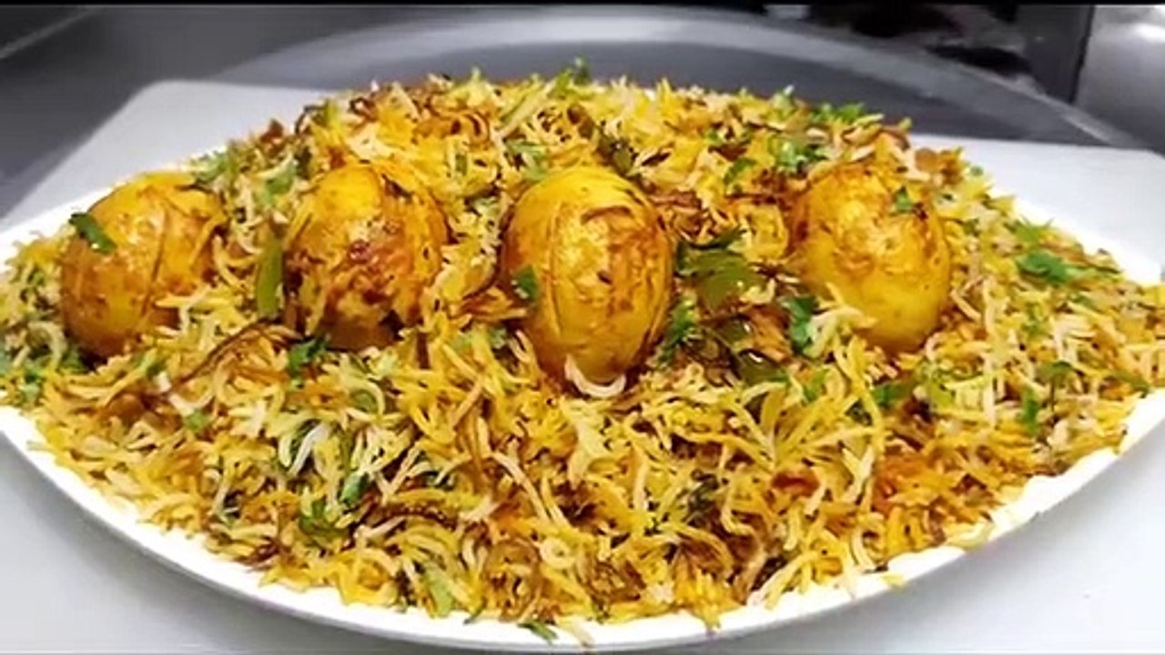 Egg_Biryani_Restaurant_Style__अंडा_बिरयानी_रेसिपी__Egg_Dum_Biryani