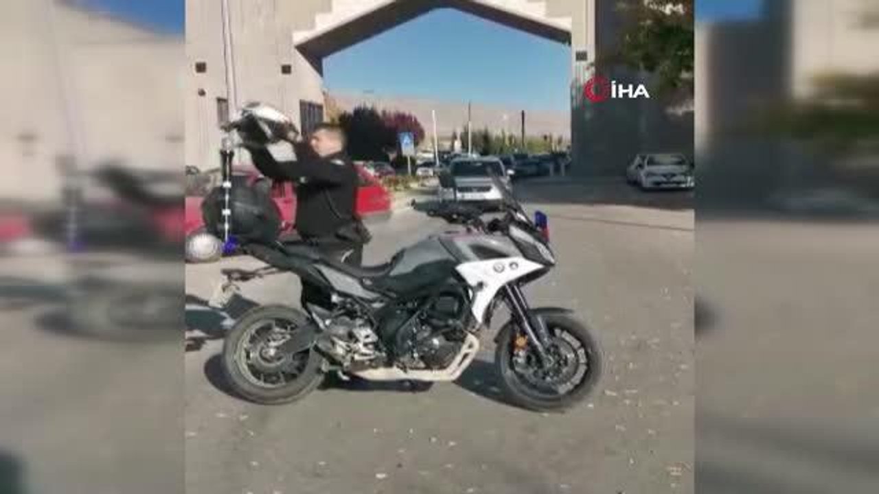 Kimliğini unutan öğrencinin yardımına polis yetişti