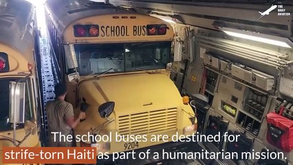 Loading Massive School Buses Inside US C-17 Globemaster III (1)