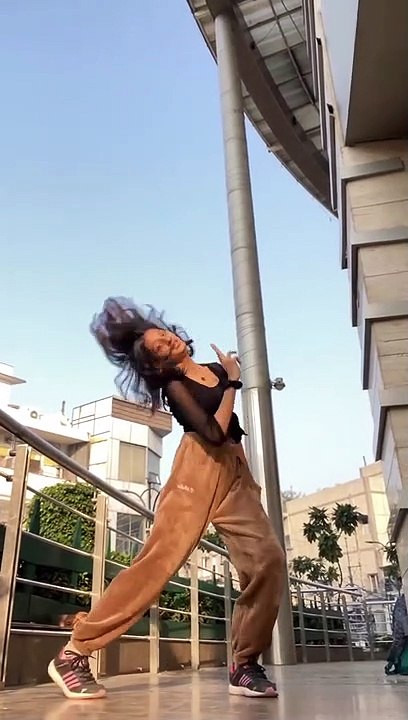 Dance Karlo Feel Hojao.