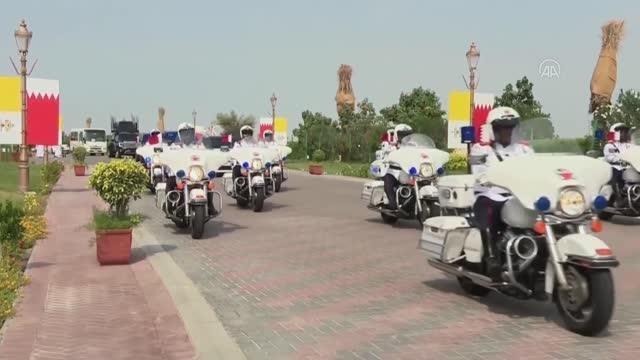 Papa Franciscus, Bahreyn'den ayrıldı