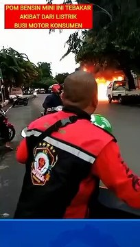 the gas station suddenly caught fire very scary