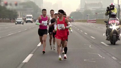 베이징 마라톤 대회 3년 만에 열려...방역 완화 신호탄? / YTN