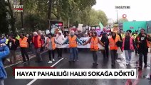 İngiltere’de Halk Sokaklara Döküldü! Hayat Pahalılığı Protesto Edildi! - TGRT Haber